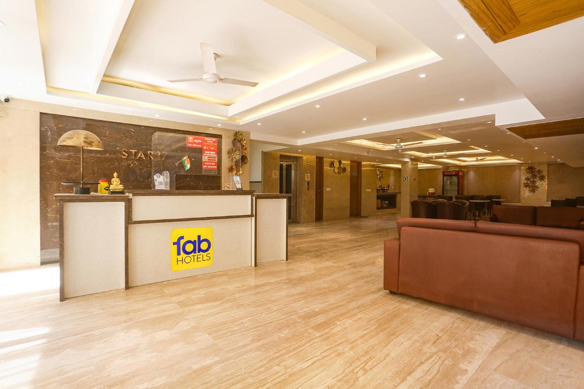 Fabhotel Prime Star 17 - Nr Yashobhoomi Convention Centre Delhi  Eksteriør billede