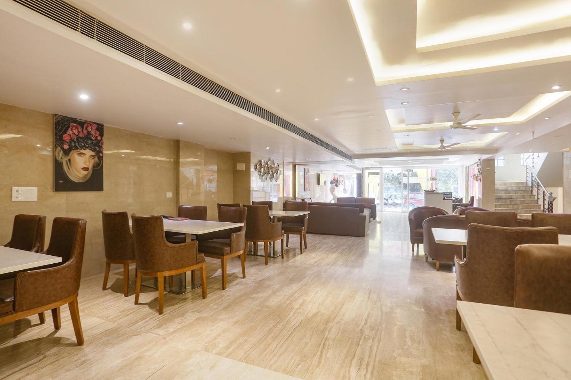 Fabhotel Prime Star 17 - Nr Yashobhoomi Convention Centre Delhi  Eksteriør billede